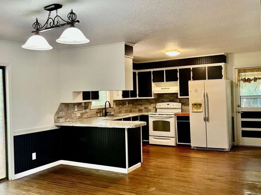 7065 Fieldcrest Lane, Denver, NC 28037.  MLS# CAR4425740, YatesRealty ID 28159. 