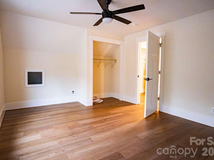 10 McMurray Lane, Black Mountain, NC 28711.  MLS# CAR4333892, YatesRealty ID 2816. Bed 2