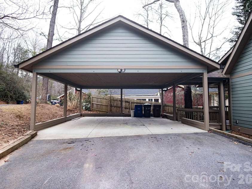 10 McMurray Lane, Black Mountain, NC 28711.  MLS# CAR4333892, YatesRealty ID 2816. CArport