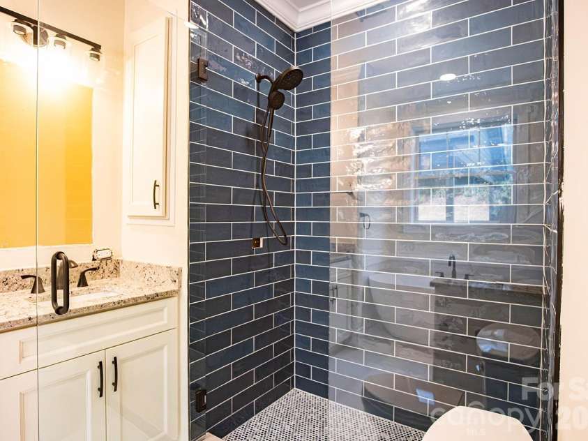 10 McMurray Lane, Black Mountain, NC 28711.  MLS# CAR4333892, YatesRealty ID 2816. Primary bath