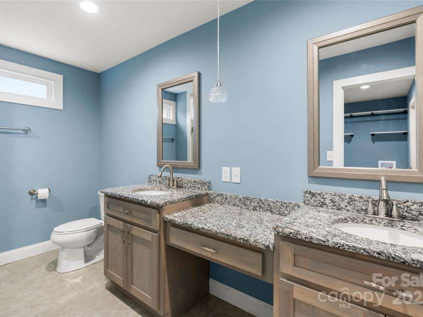 131 Thrift Circle, Landrum, SC 29356.  MLS# CAR4222865, YatesRealty ID 2816. 