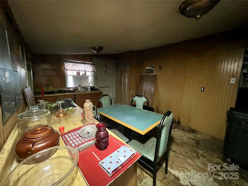 608 Crowders Creek Road, Gastonia, NC 28052.  MLS# CAR4309911, YatesRealty ID 2816. 