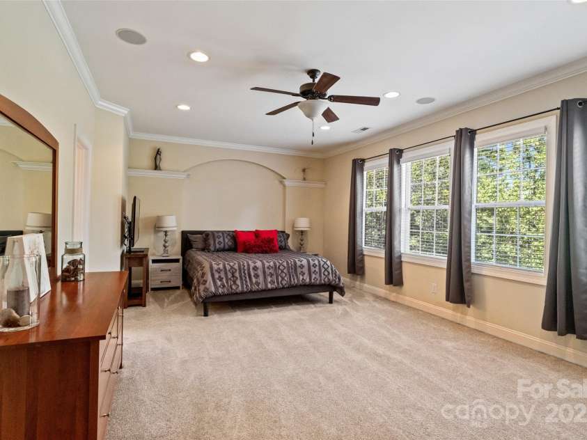 1651 Scotch Pine Lane, Tega Cay, SC 29708.  MLS# CAR4278174, YatesRealty ID 28160. Upstairs pimary suite