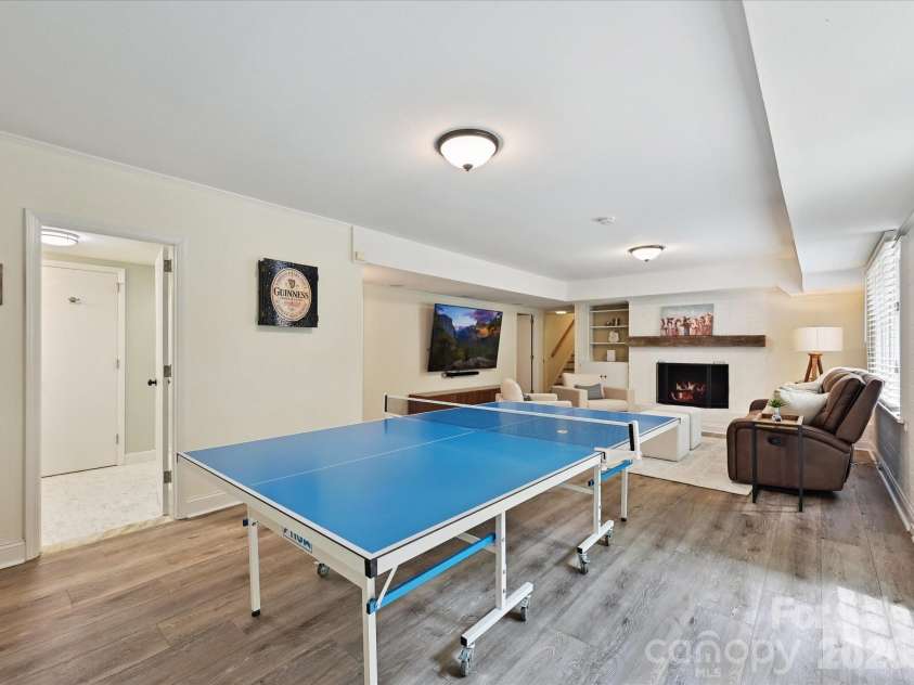 327 Whitestone Road, Charlotte, NC 28270.  MLS# CAR4384036, YatesRealty ID 28160. 