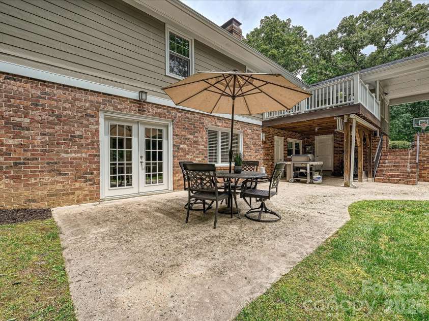 327 Whitestone Road, Charlotte, NC 28270.  MLS# CAR4384036, YatesRealty ID 28160. 