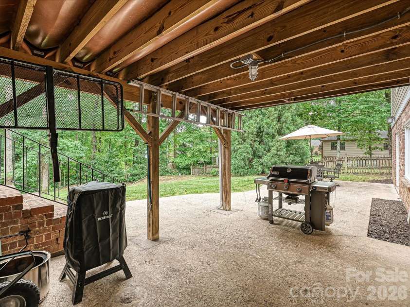 327 Whitestone Road, Charlotte, NC 28270.  MLS# CAR4384036, YatesRealty ID 28160. 