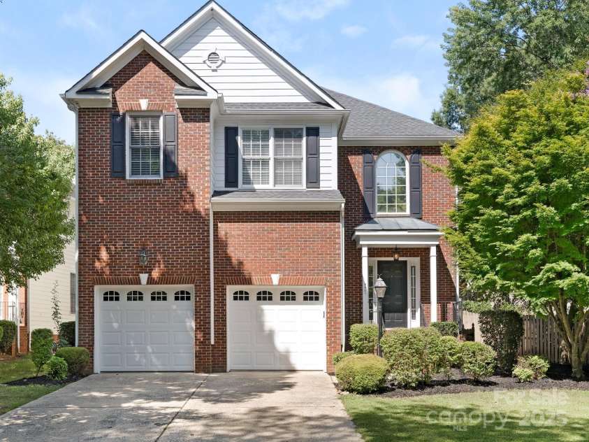2021 Sablewood Drive, Charlotte, NC 28205.  MLS# CAR4279995, YatesRealty ID 28161. 