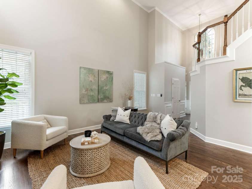 2021 Sablewood Drive, Charlotte, NC 28205.  MLS# CAR4279995, YatesRealty ID 28161. 