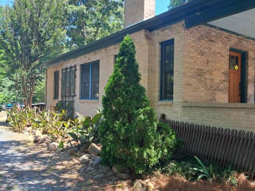 204 Shaver Street, Salisbury, NC 28144.  MLS# CAR4384976, YatesRealty ID 28162. 