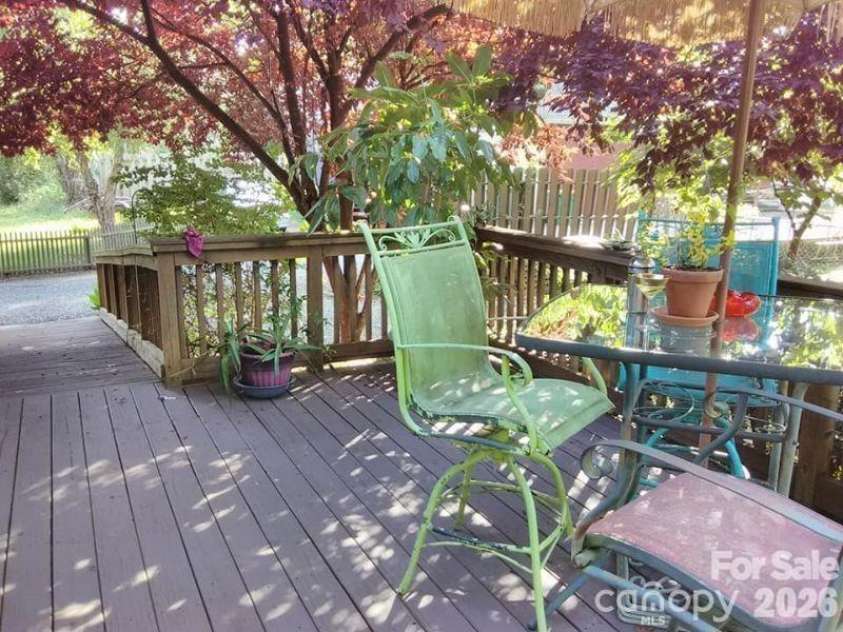 204 Shaver Street, Salisbury, NC 28144.  MLS# CAR4384976, YatesRealty ID 28162. 