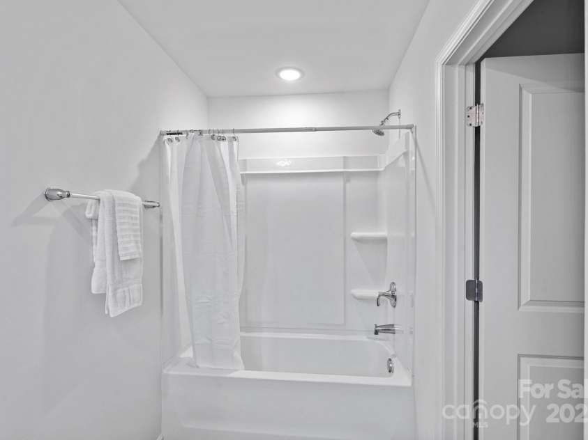 724 Kelly Street, Statesville, NC 28677.  MLS# CAR4273857, YatesRealty ID 28162. 