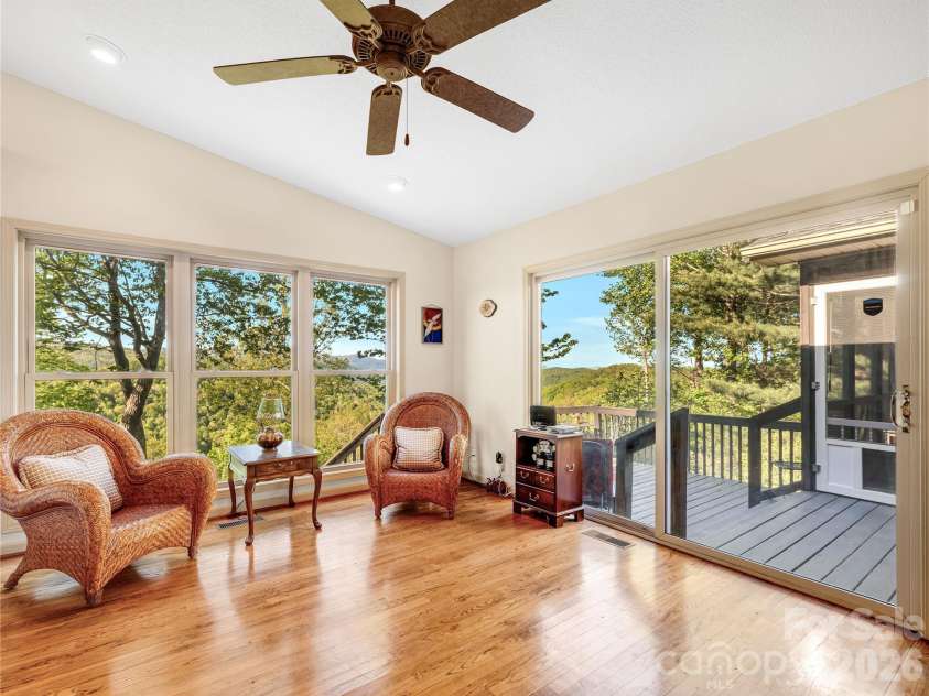 405 Glen Echo Circle, Saluda, NC 28773.  MLS# CAR4354102, YatesRealty ID 28163. 