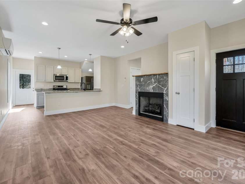 22 Ben Lippen Road, Asheville, NC 28806.  MLS# CAR4360526, YatesRealty ID 28164. 