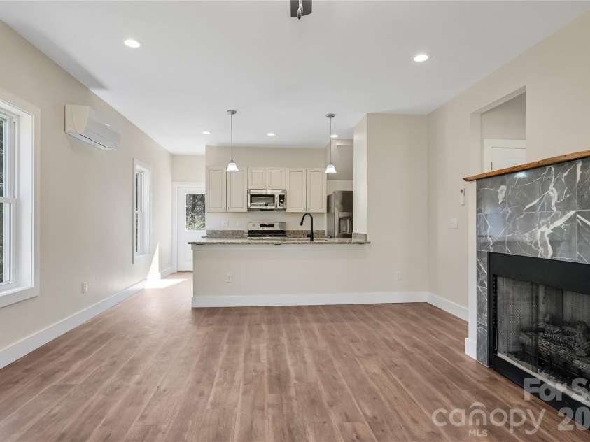 22 Ben Lippen Road, Asheville, NC 28806.  MLS# CAR4360526, YatesRealty ID 28164. 