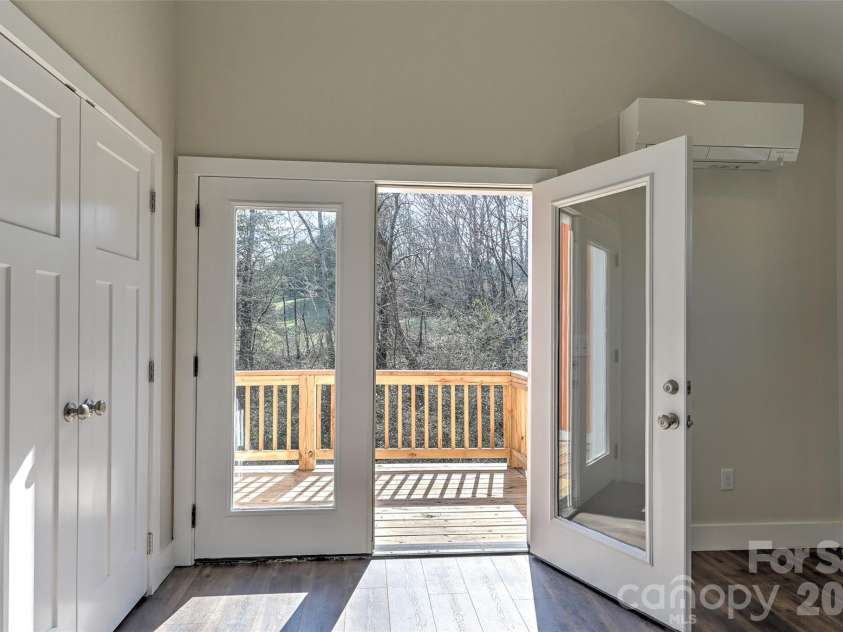 22 Ben Lippen Road, Asheville, NC 28806.  MLS# CAR4360526, YatesRealty ID 28164. 