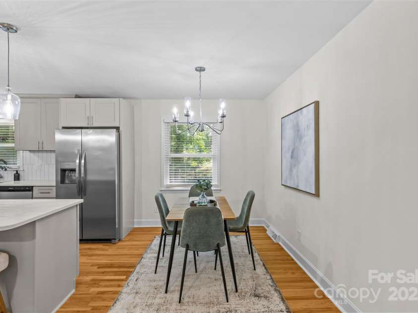 7315 Thorncliff Drive, Charlotte, NC 28210.  MLS# CAR4281507, YatesRealty ID 28164. 