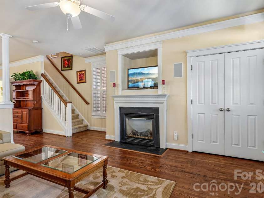 283 Bridges Farm Road, Mooresville, NC 28115.  MLS# CAR4365853, YatesRealty ID 28165. 