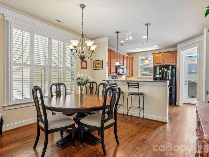 283 Bridges Farm Road, Mooresville, NC 28115.  MLS# CAR4365853, YatesRealty ID 28165. 