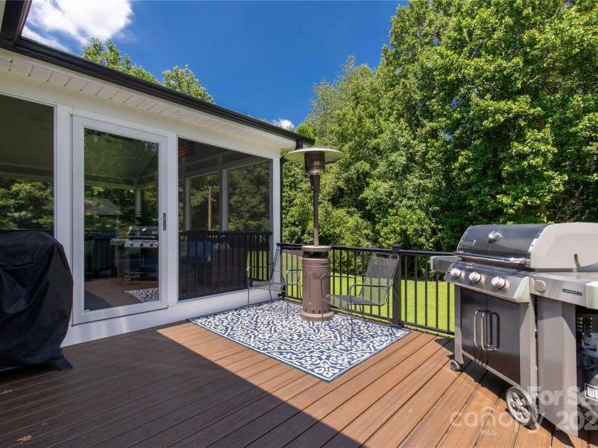 428 Westmoreland Drive, Clover, SC 29710.  MLS# CAR4284748, YatesRealty ID 28166. 