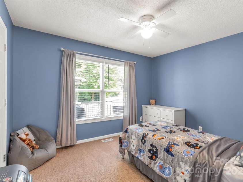 428 Westmoreland Drive, Clover, SC 29710.  MLS# CAR4284748, YatesRealty ID 28166. 