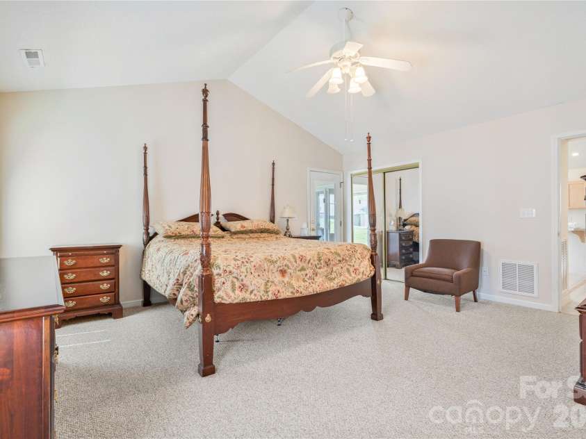47 Barn Owl Way, Hendersonville, NC 28792.  MLS# CAR4367835, YatesRealty ID 28166. 