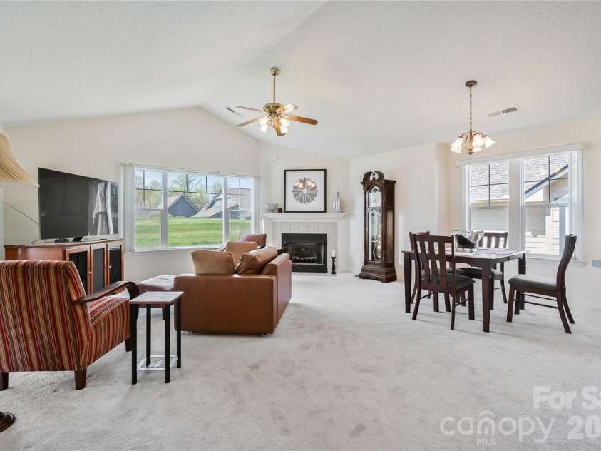 47 Barn Owl Way, Hendersonville, NC 28792.  MLS# CAR4367835, YatesRealty ID 28166. Open living room