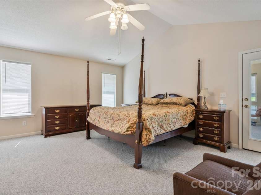 47 Barn Owl Way, Hendersonville, NC 28792.  MLS# CAR4367835, YatesRealty ID 28166. Primary bedroom