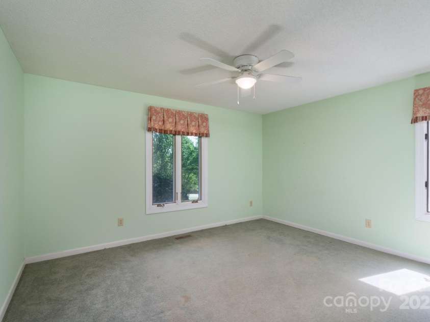 201 Fleming Drive, Rutherfordton, NC 28139.  MLS# CAR4283287, YatesRealty ID 28167. 