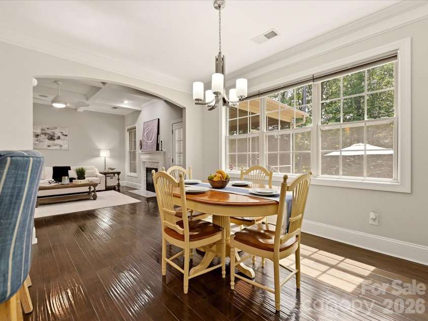 9311 Scorpio Lane, Mint Hill, NC 28227.  MLS# CAR4418915, YatesRealty ID 28169. Breakfast Area