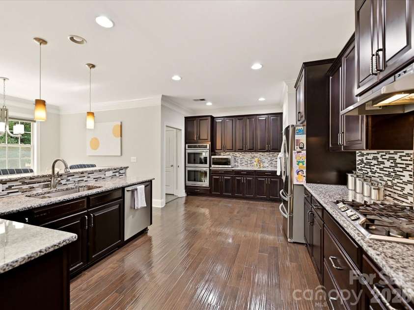 9311 Scorpio Lane, Mint Hill, NC 28227.  MLS# CAR4418915, YatesRealty ID 28169. Kitchen