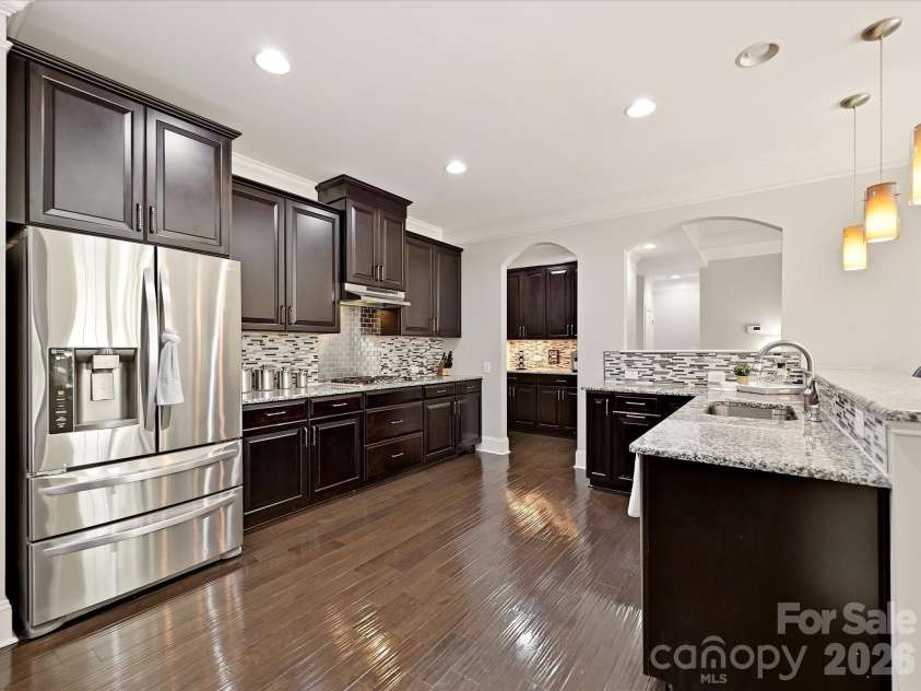 9311 Scorpio Lane, Mint Hill, NC 28227.  MLS# CAR4418915, YatesRealty ID 28169. Kitchen