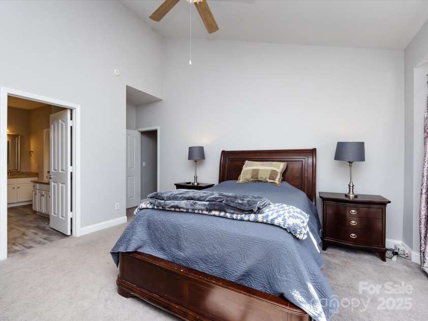 13807 Queenswater Lane, Charlotte, NC 28273.  MLS# CAR4225461, YatesRealty ID 2817. 