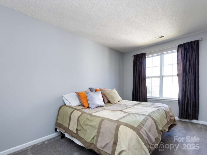 13807 Queenswater Lane, Charlotte, NC 28273.  MLS# CAR4225461, YatesRealty ID 2817. 