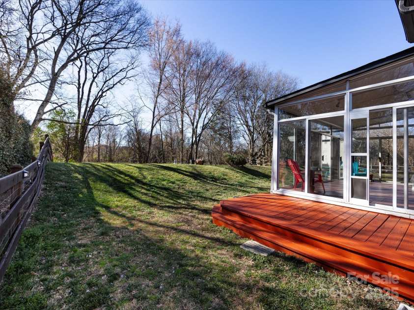 13807 Queenswater Lane, Charlotte, NC 28273.  MLS# CAR4225461, YatesRealty ID 2817. 