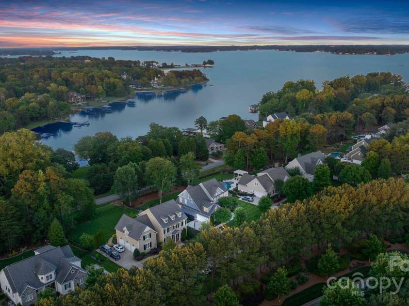 118 Tuscany Trail, Mooresville, NC 28117.  MLS# CAR4261198, YatesRealty ID 28170. 