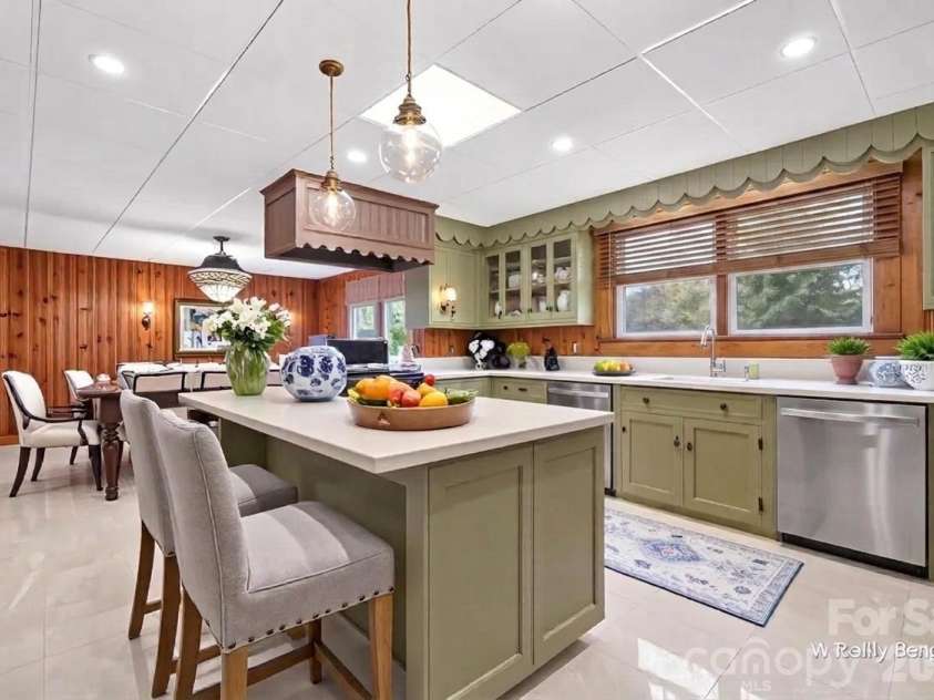 207 Main Street, Maiden, NC 28650.  MLS# CAR4378562, YatesRealty ID 28171. Kitchen virutually staged