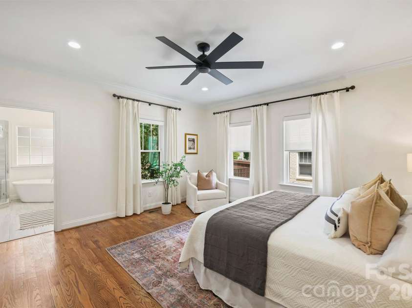 3039 Florida Avenue, Charlotte, NC 28205.  MLS# CAR4378723, YatesRealty ID 28172. 