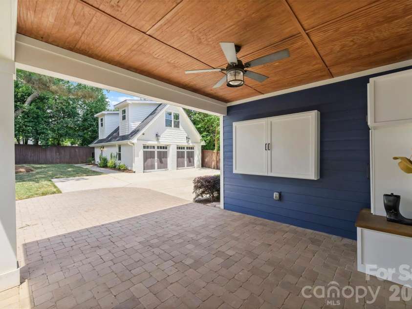 3039 Florida Avenue, Charlotte, NC 28205.  MLS# CAR4378723, YatesRealty ID 28172. 