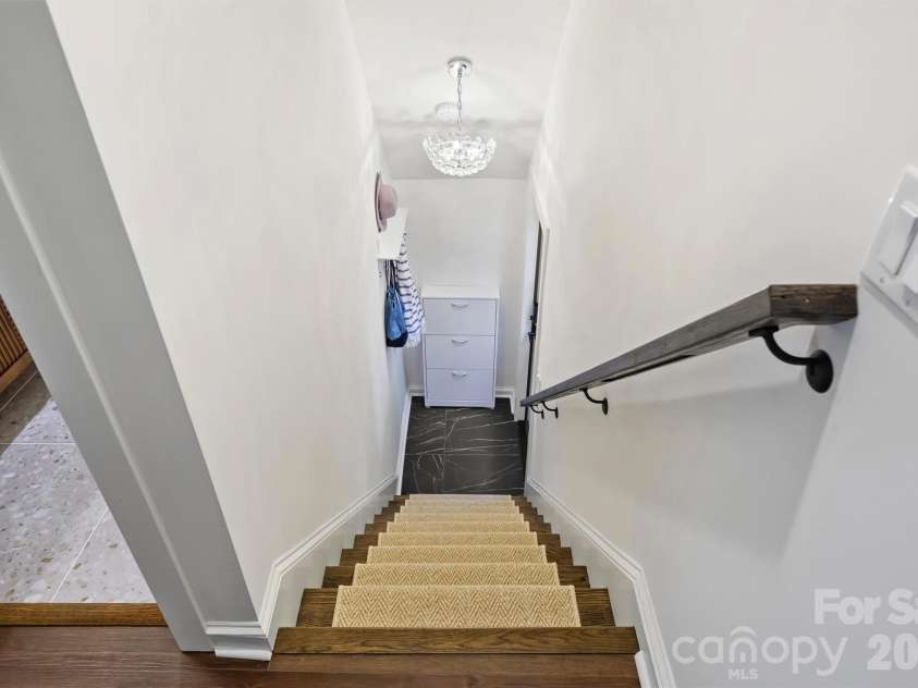 3039 Florida Avenue, Charlotte, NC 28205.  MLS# CAR4378723, YatesRealty ID 28172. 