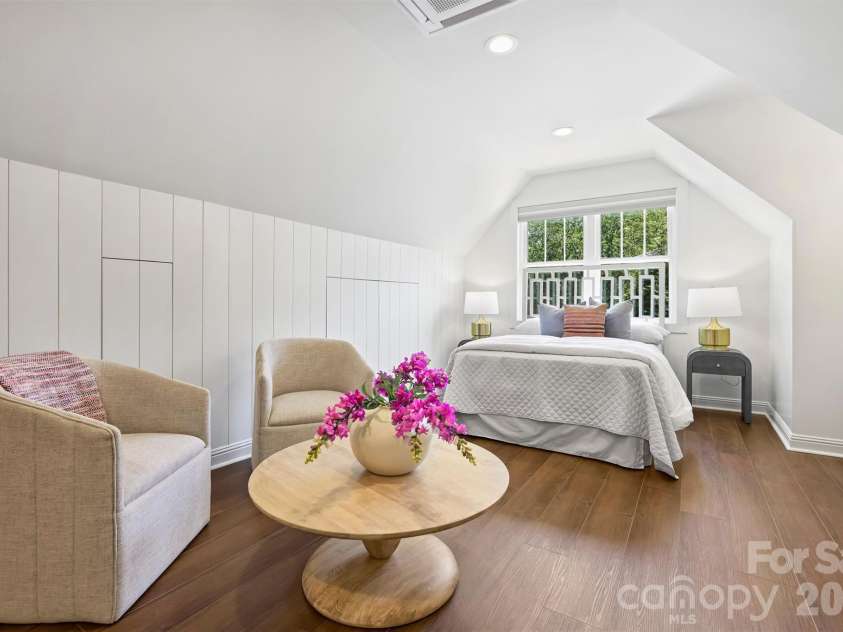 3039 Florida Avenue, Charlotte, NC 28205.  MLS# CAR4378723, YatesRealty ID 28172. 
