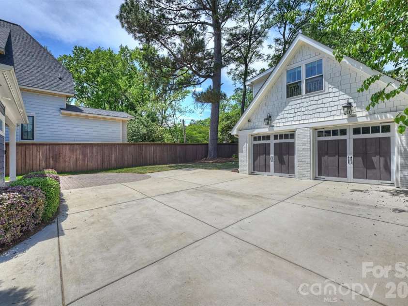 3039 Florida Avenue, Charlotte, NC 28205.  MLS# CAR4378723, YatesRealty ID 28172. 