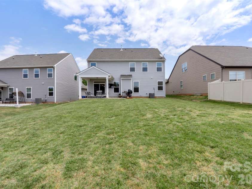 150 Suggs Mill Drive, Mooresville, NC 28115.  MLS# CAR4378151, YatesRealty ID 28173. 