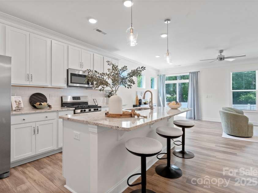 1022 Moffatt Lane, Matthews, NC 28105.  MLS# CAR4275398, YatesRealty ID 28175. 