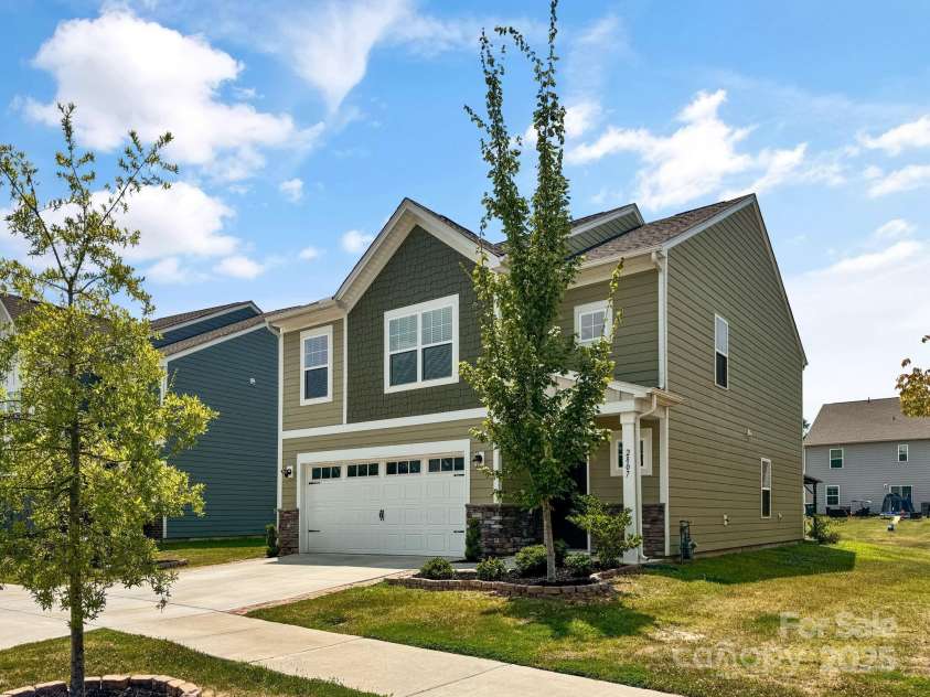 2807 Oldfield Drive, Monroe, NC 28110.  MLS# CAR4280813, YatesRealty ID 28176. Front Side View