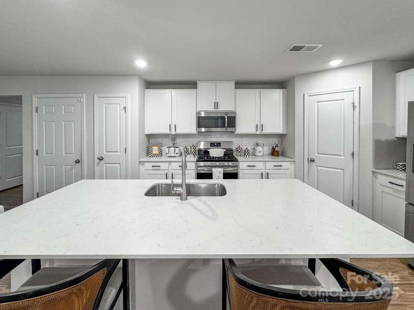 2807 Oldfield Drive, Monroe, NC 28110.  MLS# CAR4280813, YatesRealty ID 28176. Kitchen