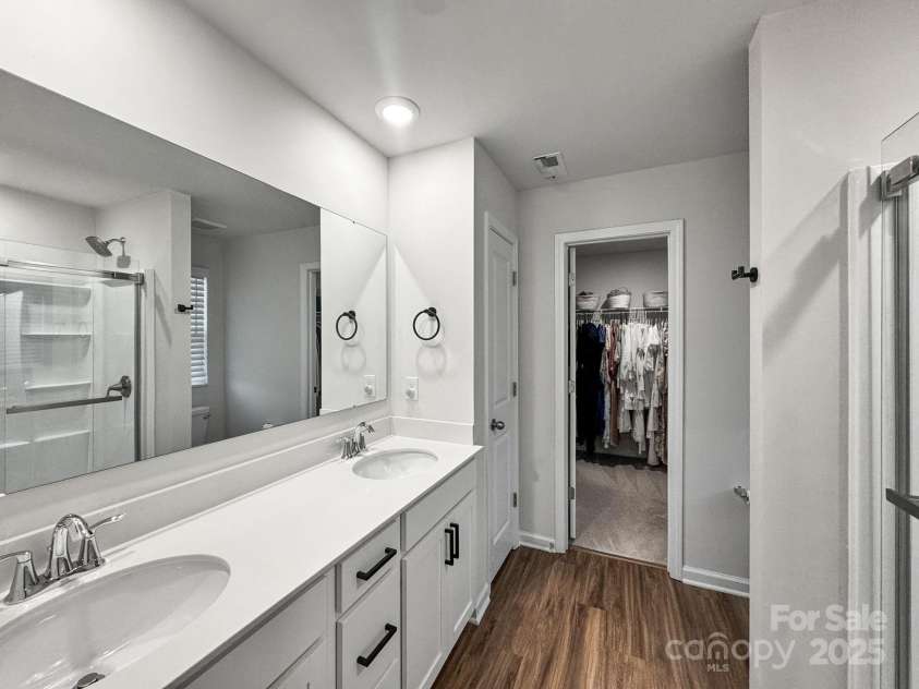 2807 Oldfield Drive, Monroe, NC 28110.  MLS# CAR4280813, YatesRealty ID 28176. Primary Bathroom