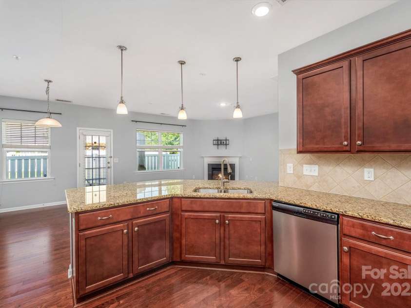 106 Clarendon Street, Mooresville, NC 28117.  MLS# CAR4304734, YatesRealty ID 28177. 