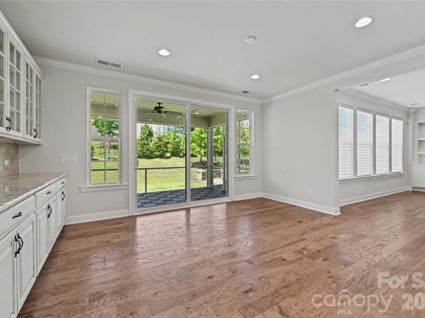 17306 Saranita Lane, Charlotte, NC 28278.  MLS# CAR4381887, YatesRealty ID 28179. 