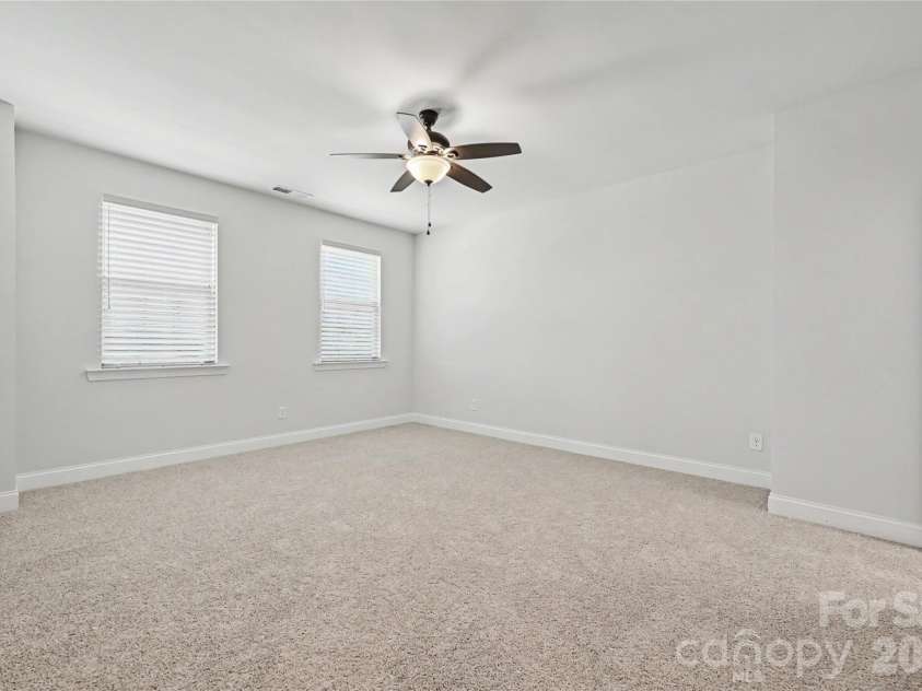 17306 Saranita Lane, Charlotte, NC 28278.  MLS# CAR4381887, YatesRealty ID 28179. 