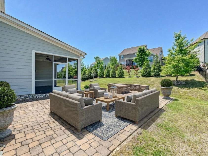 17306 Saranita Lane, Charlotte, NC 28278.  MLS# CAR4381887, YatesRealty ID 28179. Virtually staged back patio